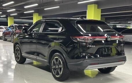 Honda Vezel, 2024 год, 2 481 110 рублей, 3 фотография