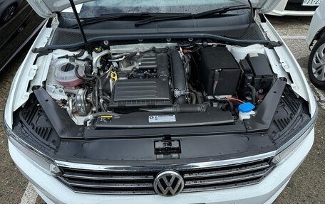 Volkswagen Passat B8 рестайлинг, 2016 год, 1 800 000 рублей, 2 фотография