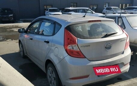 Hyundai Solaris II рестайлинг, 2014 год, 1 018 500 рублей, 4 фотография