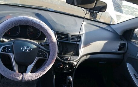 Hyundai Solaris II рестайлинг, 2014 год, 1 018 500 рублей, 3 фотография