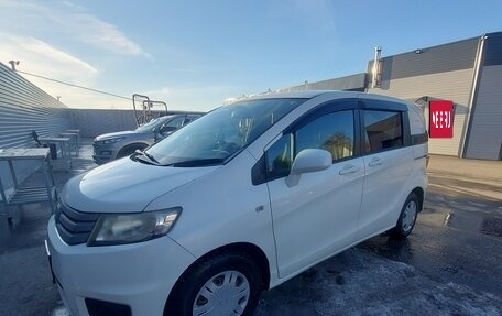 Honda Freed I, 2010 год, 1 500 000 рублей, 5 фотография