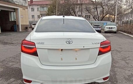 Toyota Vios III, 2022 год, 1 300 000 рублей, 6 фотография