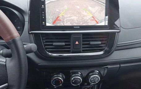 Toyota Vios III, 2022 год, 1 300 000 рублей, 12 фотография