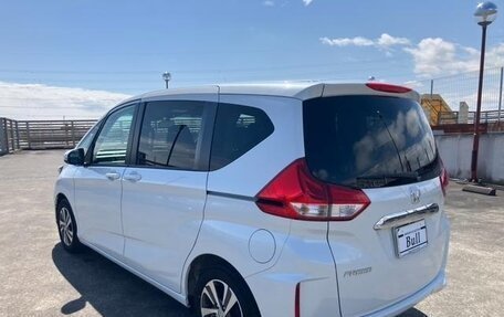 Honda Freed II, 2022 год, 1 500 008 рублей, 7 фотография