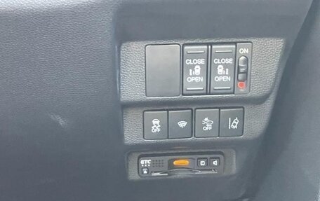 Honda Freed II, 2022 год, 1 500 008 рублей, 10 фотография