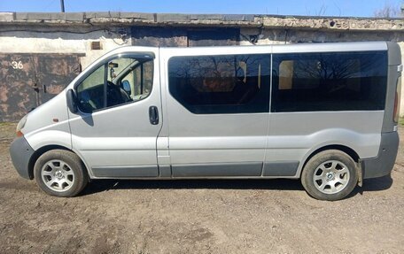 Renault Trafic, 2006 год, 1 300 000 рублей, 6 фотография