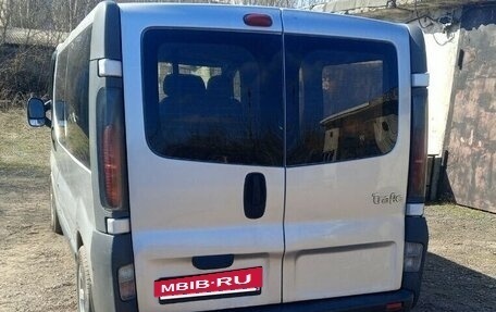 Renault Trafic, 2006 год, 1 300 000 рублей, 11 фотография