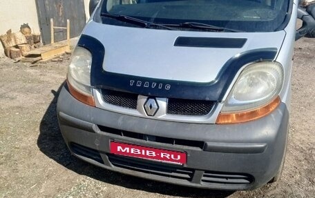 Renault Trafic, 2006 год, 1 300 000 рублей, 8 фотография