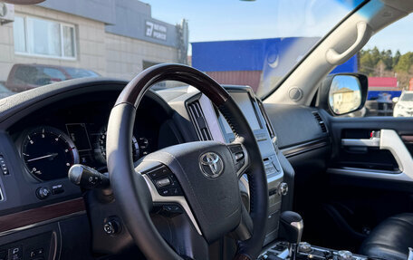 Toyota Land Cruiser 200, 2018 год, 6 520 000 рублей, 5 фотография