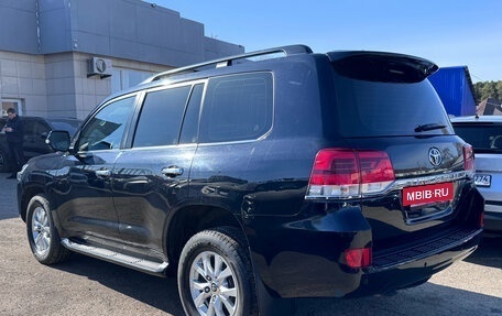 Toyota Land Cruiser 200, 2018 год, 6 520 000 рублей, 4 фотография