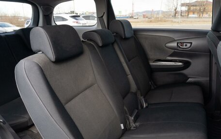 Toyota Wish II, 2009 год, 1 295 000 рублей, 15 фотография