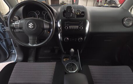 Suzuki SX4 II рестайлинг, 2010 год, 1 000 000 рублей, 17 фотография