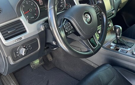 Volkswagen Touareg III, 2015 год, 2 600 000 рублей, 13 фотография