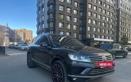Volkswagen Touareg III, 2015 год, 2 600 000 рублей, 8 фотография