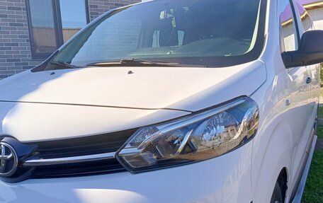 Toyota ProAce II, 2019 год, 1 800 000 рублей, 8 фотография