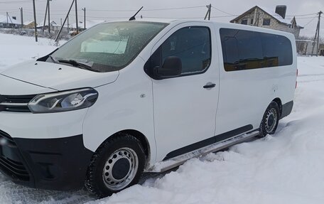 Toyota ProAce II, 2019 год, 1 800 000 рублей, 11 фотография