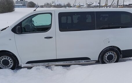 Toyota ProAce II, 2019 год, 1 800 000 рублей, 13 фотография
