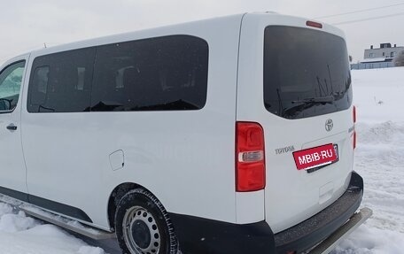 Toyota ProAce II, 2019 год, 1 800 000 рублей, 15 фотография