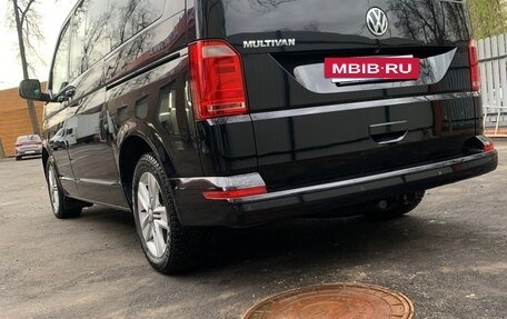 Volkswagen Multivan T6 рестайлинг, 2015 год, 2 700 000 рублей, 8 фотография