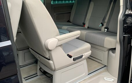 Volkswagen Multivan T6 рестайлинг, 2015 год, 2 700 000 рублей, 11 фотография