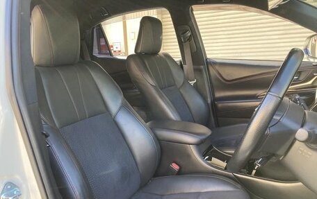 Toyota Harrier, 2018 год, 2 430 000 рублей, 17 фотография