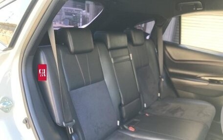 Toyota Harrier, 2018 год, 2 430 000 рублей, 14 фотография