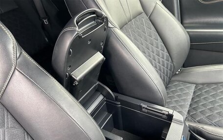 Toyota Harrier, 2019 год, 2 510 000 рублей, 23 фотография