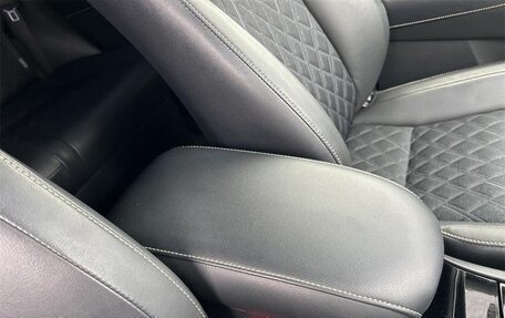 Toyota Harrier, 2019 год, 2 510 000 рублей, 24 фотография