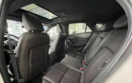 Mazda CX-4, 2023 год, 2 300 000 рублей, 13 фотография