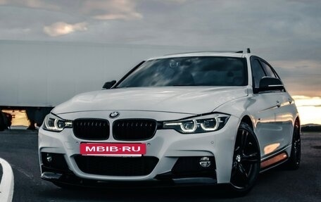 BMW 3 серия, 2018 год, 2 700 000 рублей, 3 фотография