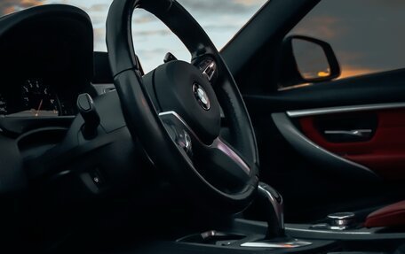 BMW 3 серия, 2018 год, 2 700 000 рублей, 9 фотография