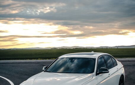 BMW 3 серия, 2018 год, 2 700 000 рублей, 10 фотография