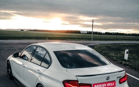 BMW 3 серия, 2018 год, 2 700 000 рублей, 15 фотография