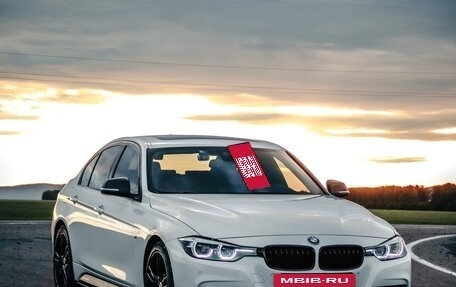 BMW 3 серия, 2018 год, 2 700 000 рублей, 12 фотография