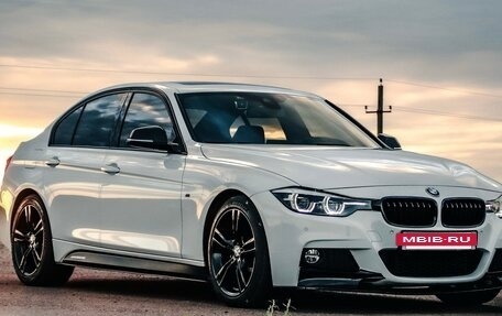 BMW 3 серия, 2018 год, 2 700 000 рублей, 13 фотография