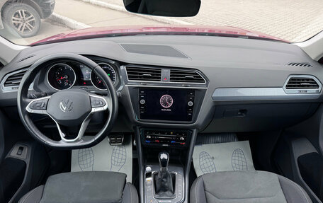 Volkswagen Tiguan II, 2021 год, 3 390 000 рублей, 18 фотография