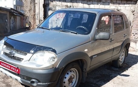 Chevrolet Niva I рестайлинг, 2011 год, 405 000 рублей, 2 фотография