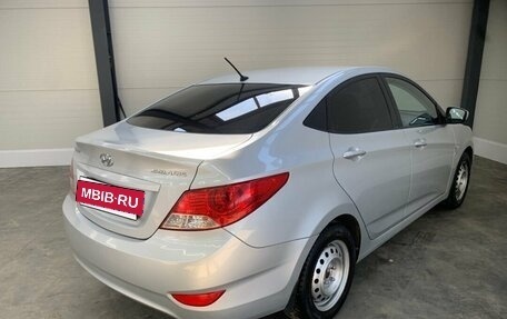 Hyundai Solaris II рестайлинг, 2013 год, 880 000 рублей, 11 фотография
