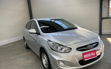 Hyundai Solaris II рестайлинг, 2013 год, 880 000 рублей, 3 фотография