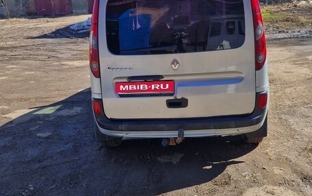 Renault Kangoo II рестайлинг, 2010 год, 670 000 рублей, 1 фотография