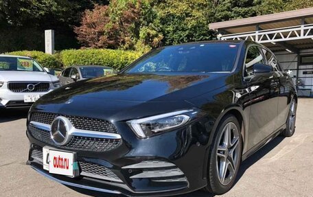 Mercedes-Benz A-Класс, 2018 год, 1 427 000 рублей, 1 фотография