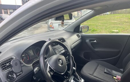 Volkswagen Polo VI (EU Market), 2018 год, 1 200 000 рублей, 5 фотография