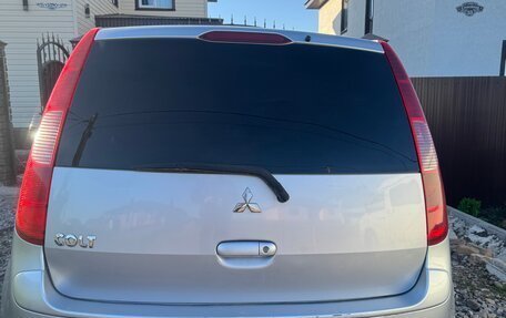 Mitsubishi Colt VI рестайлинг, 2003 год, 320 000 рублей, 4 фотография