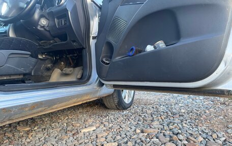 Mitsubishi Colt VI рестайлинг, 2003 год, 320 000 рублей, 9 фотография