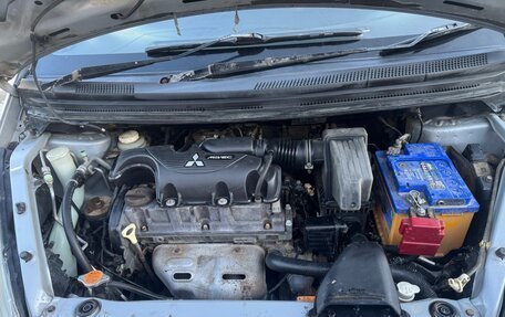 Mitsubishi Colt VI рестайлинг, 2003 год, 320 000 рублей, 11 фотография