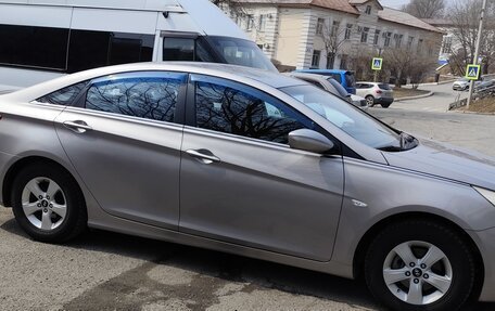 Hyundai Sonata VI, 2010 год, 1 000 000 рублей, 3 фотография