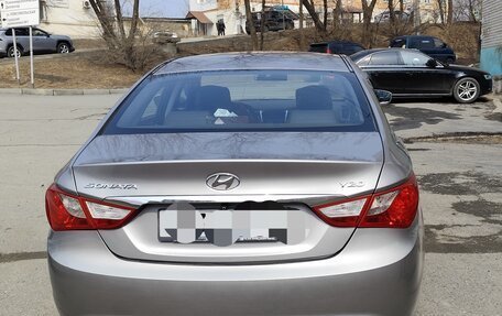 Hyundai Sonata VI, 2010 год, 1 000 000 рублей, 5 фотография
