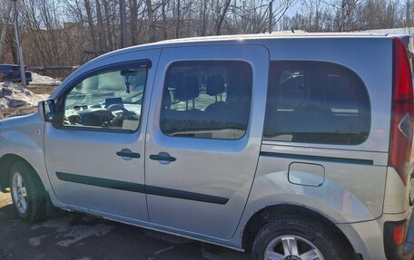Renault Kangoo II рестайлинг, 2010 год, 670 000 рублей, 8 фотография