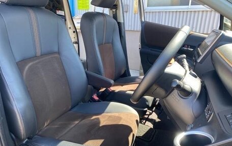 Toyota Sienta II, 2022 год, 1 310 000 рублей, 11 фотография