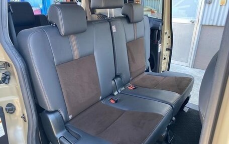 Toyota Sienta II, 2022 год, 1 310 000 рублей, 17 фотография